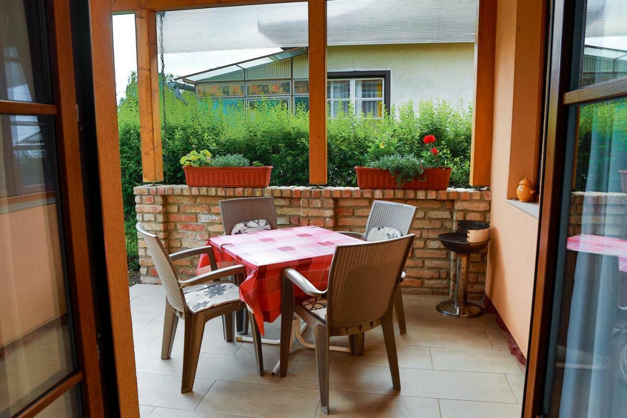 Balatonmáriafürdő Balaton Apartman מראה חיצוני תמונה